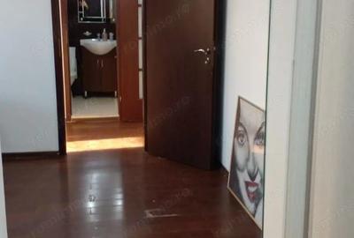 Apartament cu 3 camere semidecomandat, mobilat în Valea Oltului - 16