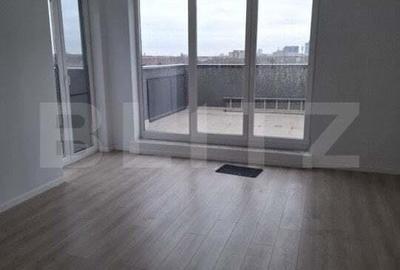 Apartament cu 3 camere decomandat în Torontalului