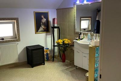 Casa deosebita P+E+M  Central-Biserica - 3