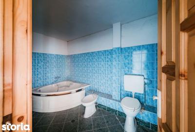 Casă cu Teren 597 Mp în Central - 2
