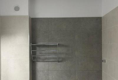 Apartament cu 2 camere decomandat, mobilat în Mamaia