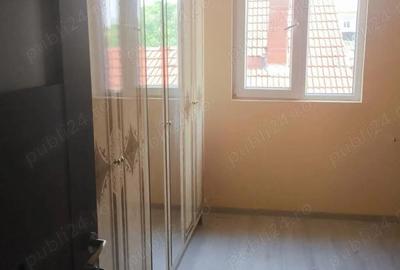 Casă cu 6 camere cu Teren 488 Mp în Central - 7