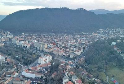 Teren intravilan, ultracentral. - 23