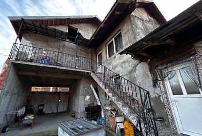 Casă cu 8 camere cu Teren 454 Mp în Central - 8