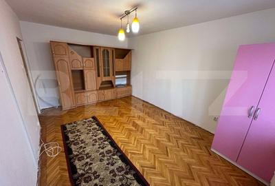 Apartament de vanzare, cu 2 camere, 42 mp, zona Decebal - 2