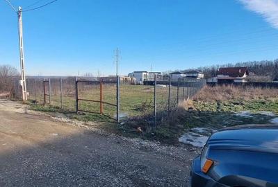 Vand teren intravilan, pozitie superba, Pitesti, intrarea N Balcescu - 12