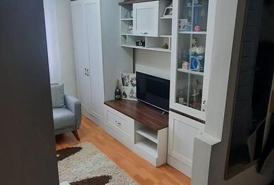 Apartament cu 3 camere decomandat în Dacia - 5