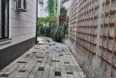 Casă cu 8 camere cu Teren 419 Mp în Cotroceni - 33