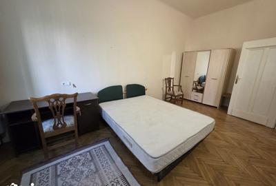 Apartament cu 2 camere decomandat în P-ța Victoriei - 11