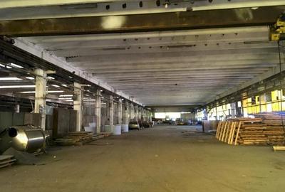 Spațiu industrial, de 7,800 mp, în Central