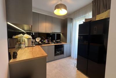 Sisesti 3 camere 73,6 mp 2 bai 2 balcone mobilat/utilat 6 min metrou - 2