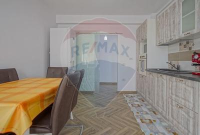 Apartament cu 3 camere de inchiriat I Cristian - 14