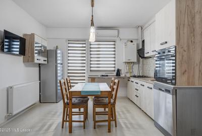 Apartament unic cu etaj, baie matrimoniala si balcon generos - 3