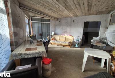 Casă cu 5 camere cu Canalizare în Cloșca - 4
