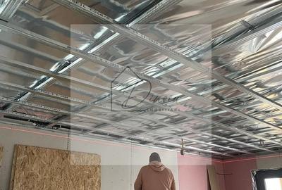 Casă individuală cu 4 camere cu Canalizare în Stupini - 59