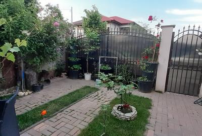 Duplex cu 3 camere cu Canalizare în Central - 2