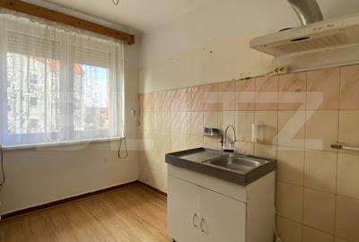 Apartament de vanzare, cu 2 camere, 45 mp, balcon, zona Centrala - 6
