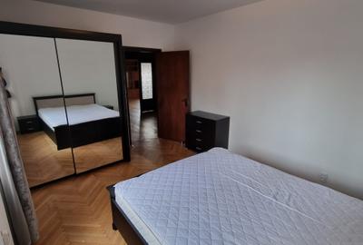 Apartament cu 3 camere decomandat, mobilat în Cotroceni - 3