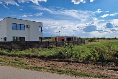 Str. Stadionului, langa Casa de Cultura - 4