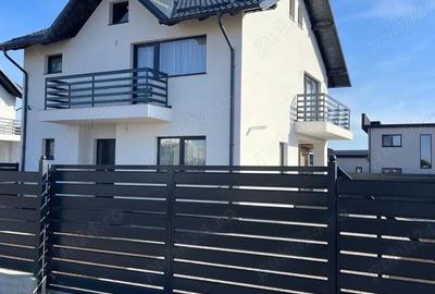 Casă cu 4 camere cu Teren 400 Mp în Central - 4