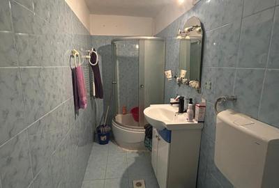 Apartament 2 camere -Zona Sud - etaj 4/4  -53mp - 47000 negociabil - 10