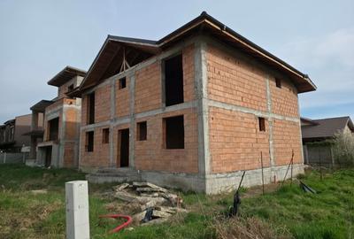 Casă individuală cu 7 camere cu Teren 400 Mp în Giroc - 2
