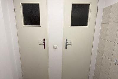 Spațiu comercial, de 94 mp, în Central - 4