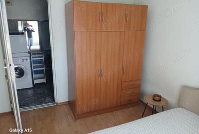 Garsonieră decomandată în Central - 2