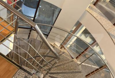 ???? Cladire multifunc?ionala, de inchiriat, 600 mp, zona - 22