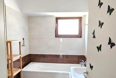 Apartament cu 3 camere decomandat în Sisești - 9