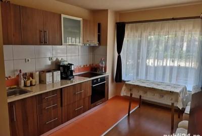 Casă cu 5 camere în Central - 1