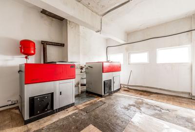 Spațiu industrial, de 1,200 mp, în Central - 9