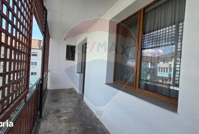 Apartament cu 3 camere în Vitrometan - 8