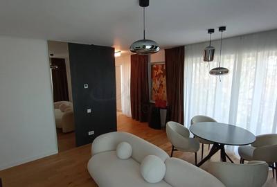 Apartament cu 3 camere decomandat, mobilat în Unirii