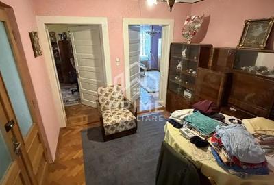 Casă cu 3 camere cu Canalizare în Central - 7