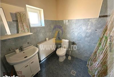 Casă cu 8 camere cu Teren 1110 Mp în Central - 15