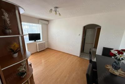 Apartament cu 3 camere semidecomandat în Fortuna