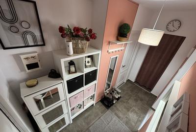 Apartament cu 2 camere semidecomandat, mobilat în 1 Mai - 2
