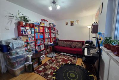 Apartament cu 3 camere decomandat, mobilat în Alexandru cel Bun - 2