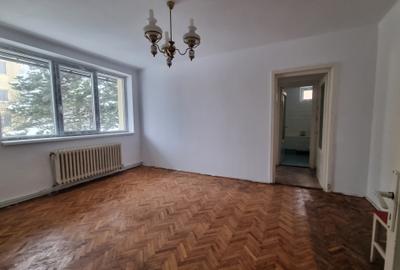 De vânzare apartament 2 camere Gruia - 1