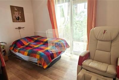 Apartament 3 camere cu gradina 63 mp si loc de parcare zona Calea Cisnadiei - 1