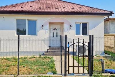 Casa noua in Ciorogarla - 3 dormitoare, living spa?ios - 1