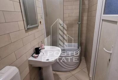 Garsoniera, centrala proprie, zona Lipovei - 4