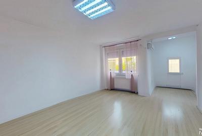 Casă cu 10 camere cu Canalizare în Barbu Văcărescu - 19