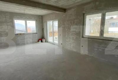 Casă cu 5 camere cu Teren 700 Mp în Chinteni - 1