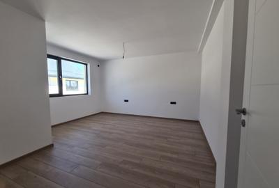 Casă individuală cu 4 camere cu Teren 250 Mp în Odăi - 13