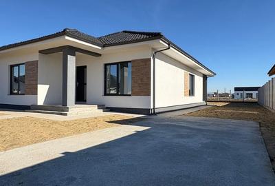 Casa Santandrei, 167 000 E (neg). Comision 0. - 5