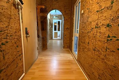 Apartament cu 3 camere decomandat în Dacia - 4