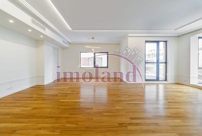 Apartament cu 4 camere decomandat, mobilat în Central - 1