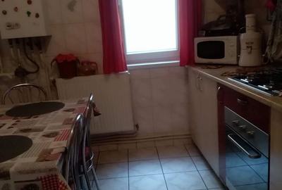 Apartament cu 3 camere decomandat în Central - 2